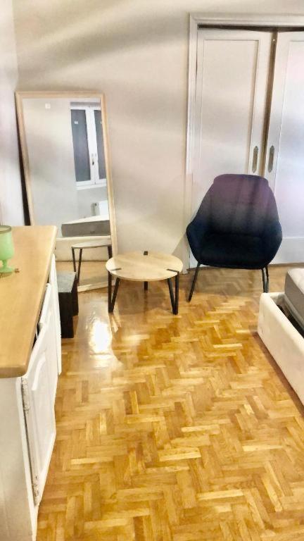 Economy Shared Apartment D In Central Ateny Zewnętrze zdjęcie