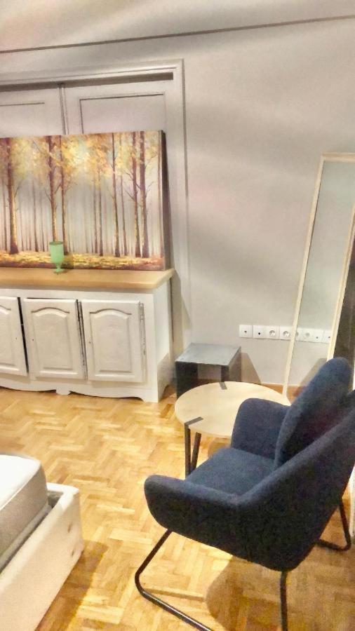 Economy Shared Apartment D In Central Ateny Zewnętrze zdjęcie